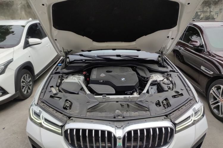 Used BMW 5 Series 2021 Facelifted 525Li M Sport Package Engine Bay
