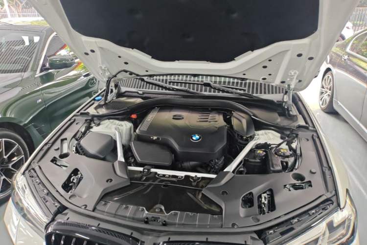 Used BMW 5 Series 2021 530Li Luxury Edition M Sport Package Engine Bay