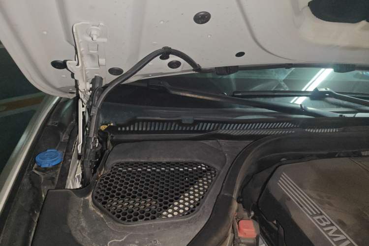 Used BMW 5 Series 2021 530Li Leading Luxury Package Engine Bay Right