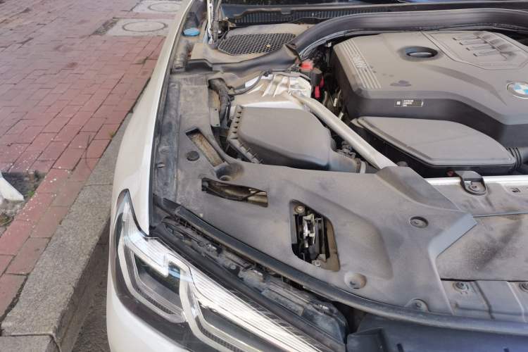 Used BMW 5 Series 2021 530Li xDrive Luxury Package Engine Bay Right