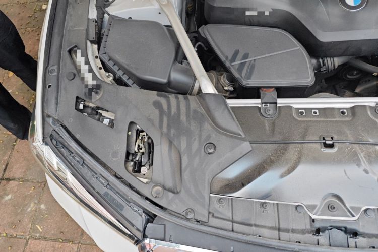 Used BMW 5 Series 2021 530Li Leading Model M Sport Package Engine Bay Right