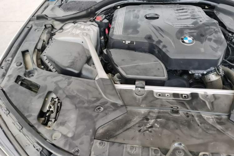 Used BMW 5 Series 2021 Updated Version 525Li Luxury Package Engine Bay Right