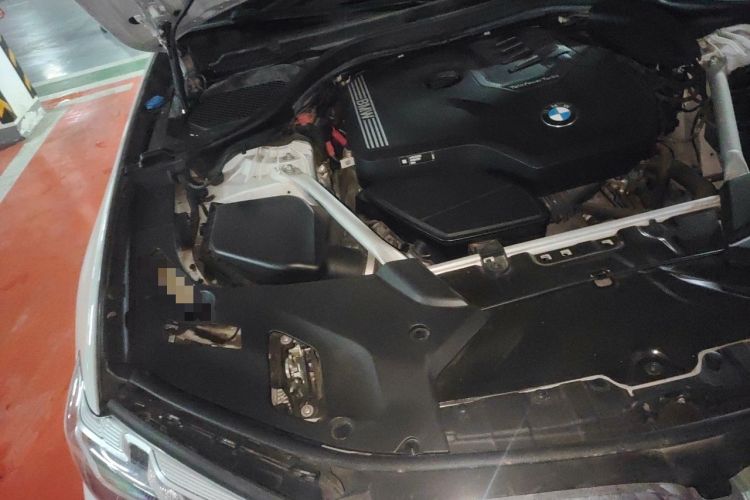 Used BMW 5 Series 2021 530Li Leading Model M Sport Package Engine Bay Right