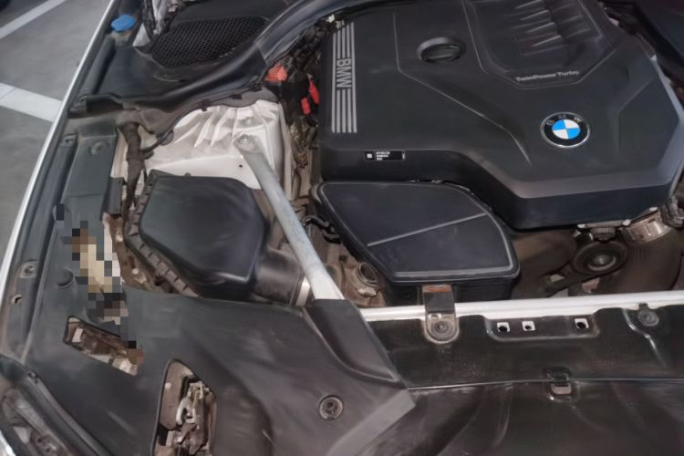 Used BMW 5 Series 2021 525Li M Sport Package Engine Bay Right