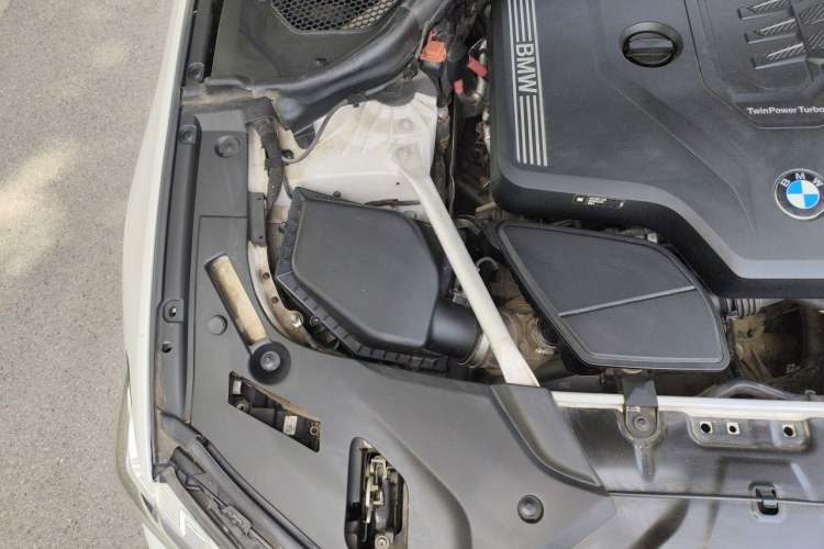 Used BMW 5 Series 2021 530Li Luxury Edition M Sport Package Engine Bay Right