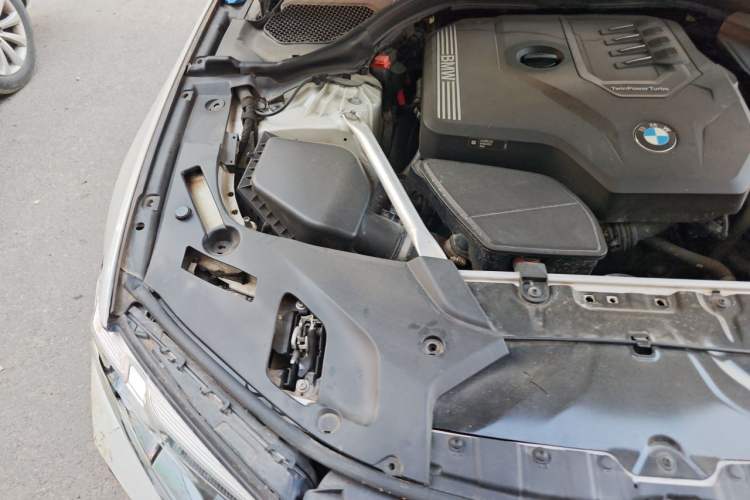 Used BMW 5 Series 2021 530Li Leading Model M Sport Package Engine Bay Right