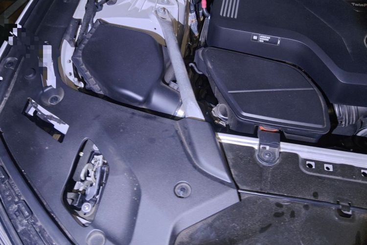 Used BMW 5 Series 2021 530Li Leading Model M Sport Package Engine Bay Right