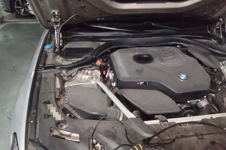 Used BMW 5 Series 2021 525Li Luxury Package Engine Bay Right
