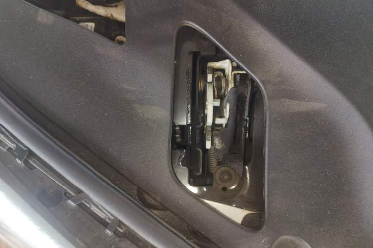Used BMW 5 Series 2021 530i M Sport Package Engine Bay Right