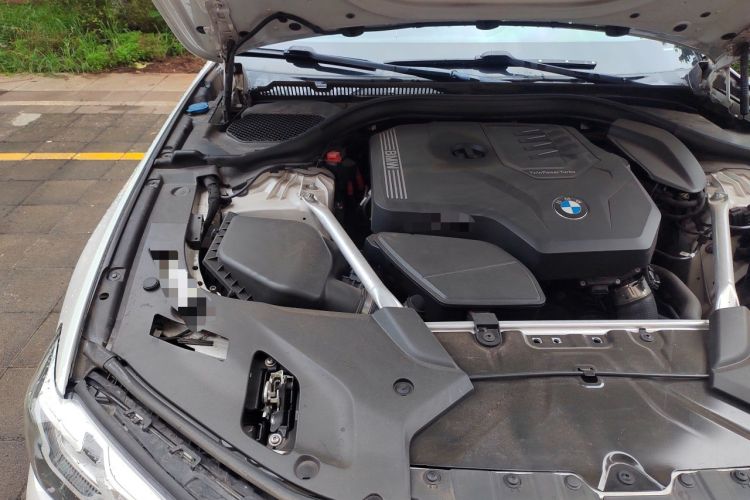 Used BMW 5 Series 2021 525Li Luxury Package Engine Bay Right