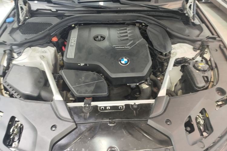 Used BMW 5 Series 2021 525Li Luxury Package Engine Bay