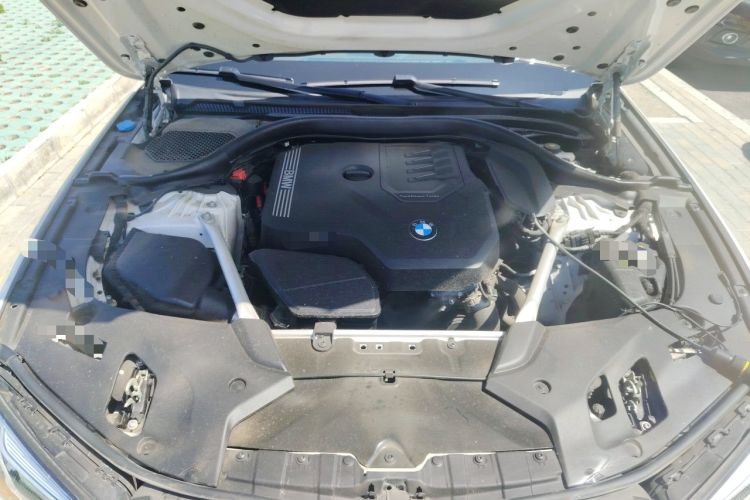 Used BMW 5 Series 2021 525Li Luxury Package Engine Bay