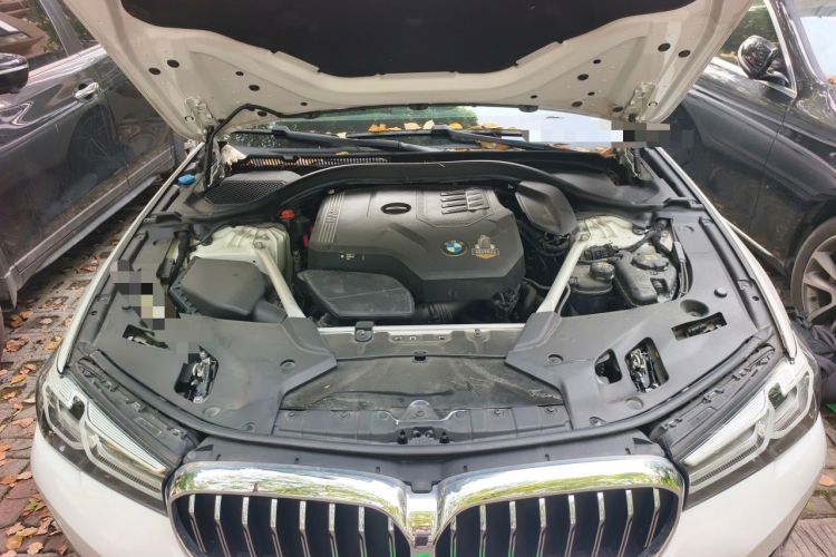 Used BMW 5 Series 2021 530Li Leading Luxury Package Engine Bay