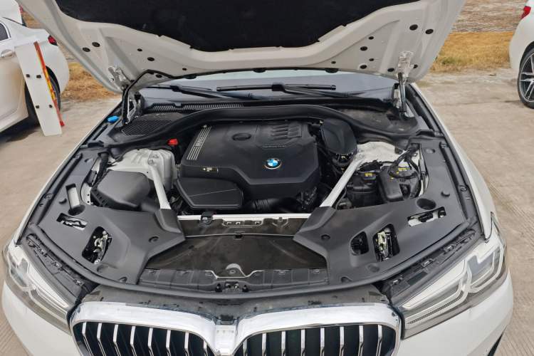 Used BMW 5 Series 2021 530Li Leading Luxury Package Engine Bay