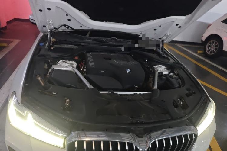 Used BMW 5 Series 2021 530Li Luxury Edition M Sport Package Engine Bay