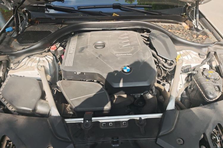 Used BMW 5 Series 2021 Facelifted 525Li M Sport Package Engine Bay