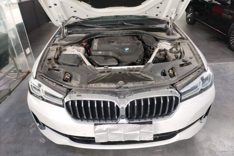 Used BMW 5 Series 2021 530Li Leading Luxury Package Engine Bay