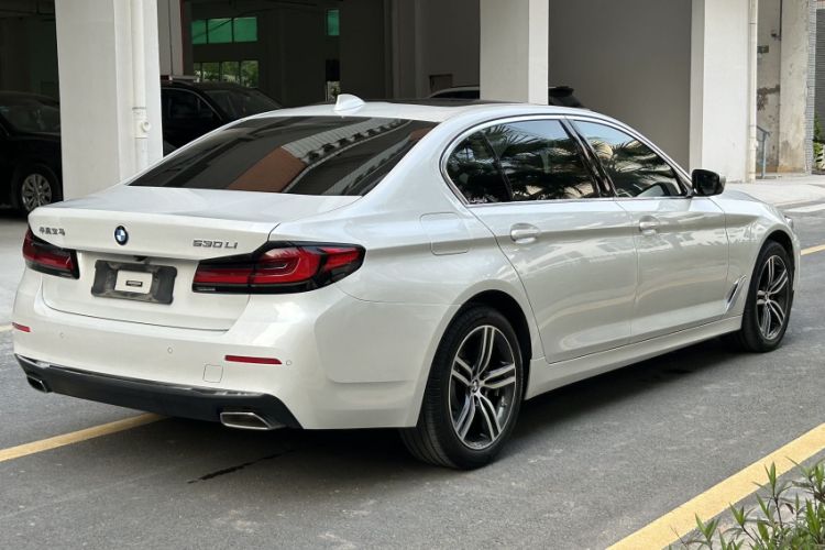 Used BMW 5 Series 2021 530Li Leading Luxury Package Exterior 1