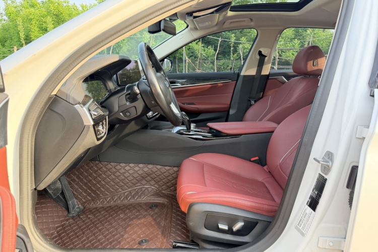 Used BMW 5 Series 2021 525Li Luxury Package Exterior 1