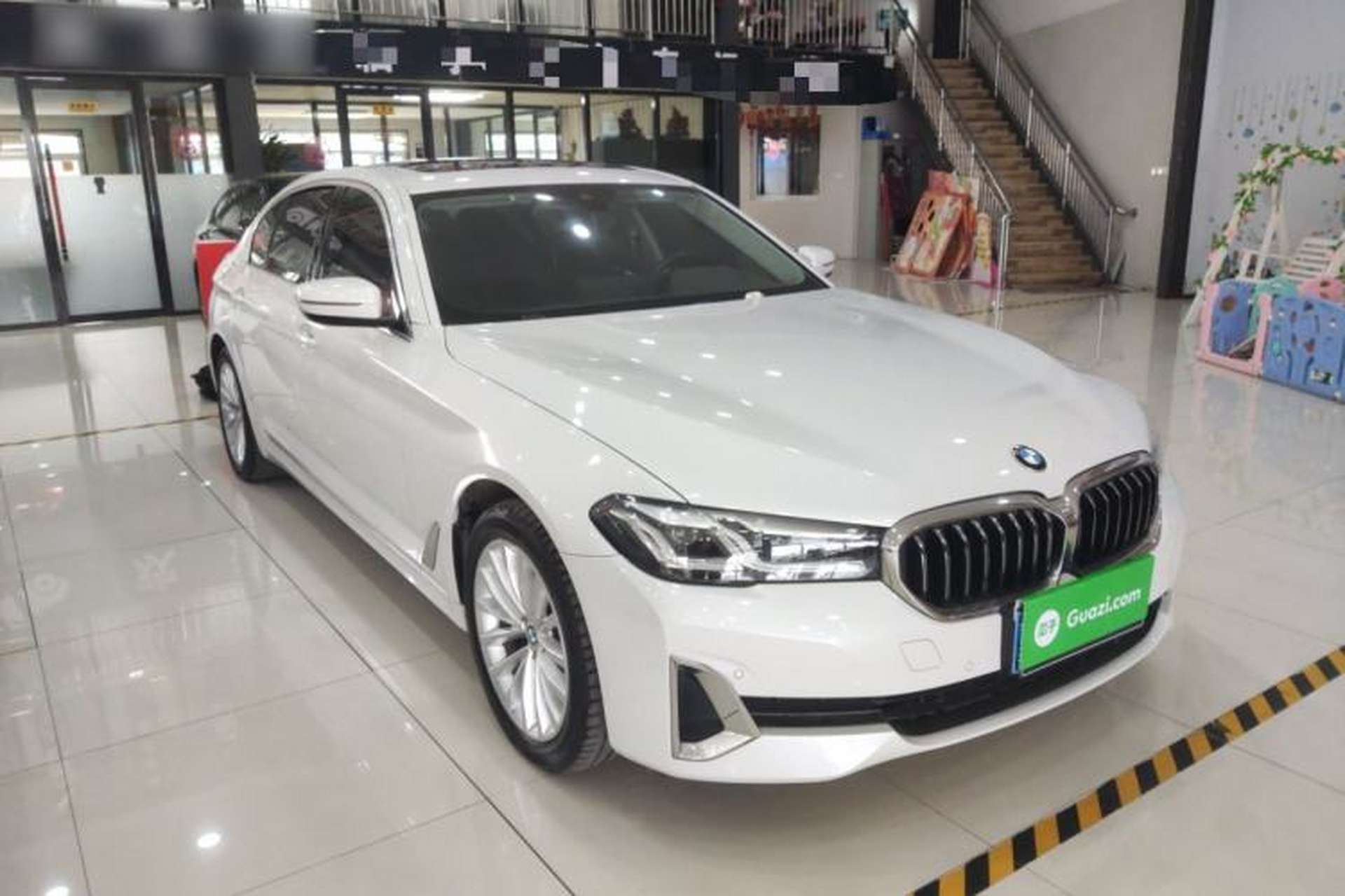 Used BMW 5 Series 2021 525Li Luxury Package Exterior 1