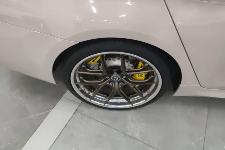 Used BMW 5 Series 2021 530Li Leading Model M Sport Package Exterior 1