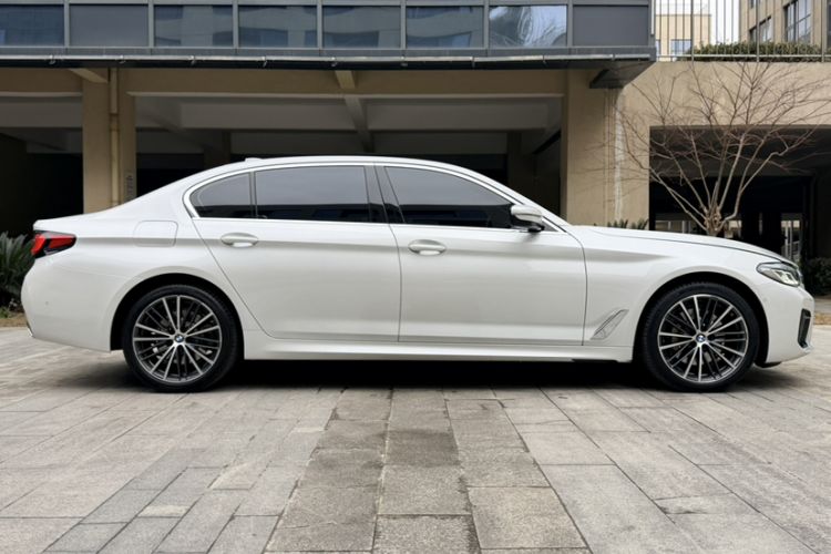 Used BMW 5 Series 2021 530Li Leading Model M Sport Package Exterior 10