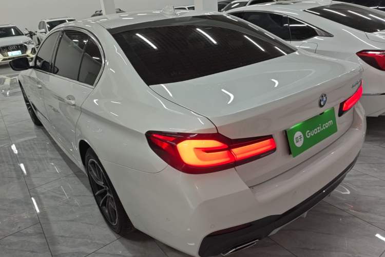 Used BMW 5 Series 2021 Facelifted 525Li M Sport Package Exterior 2