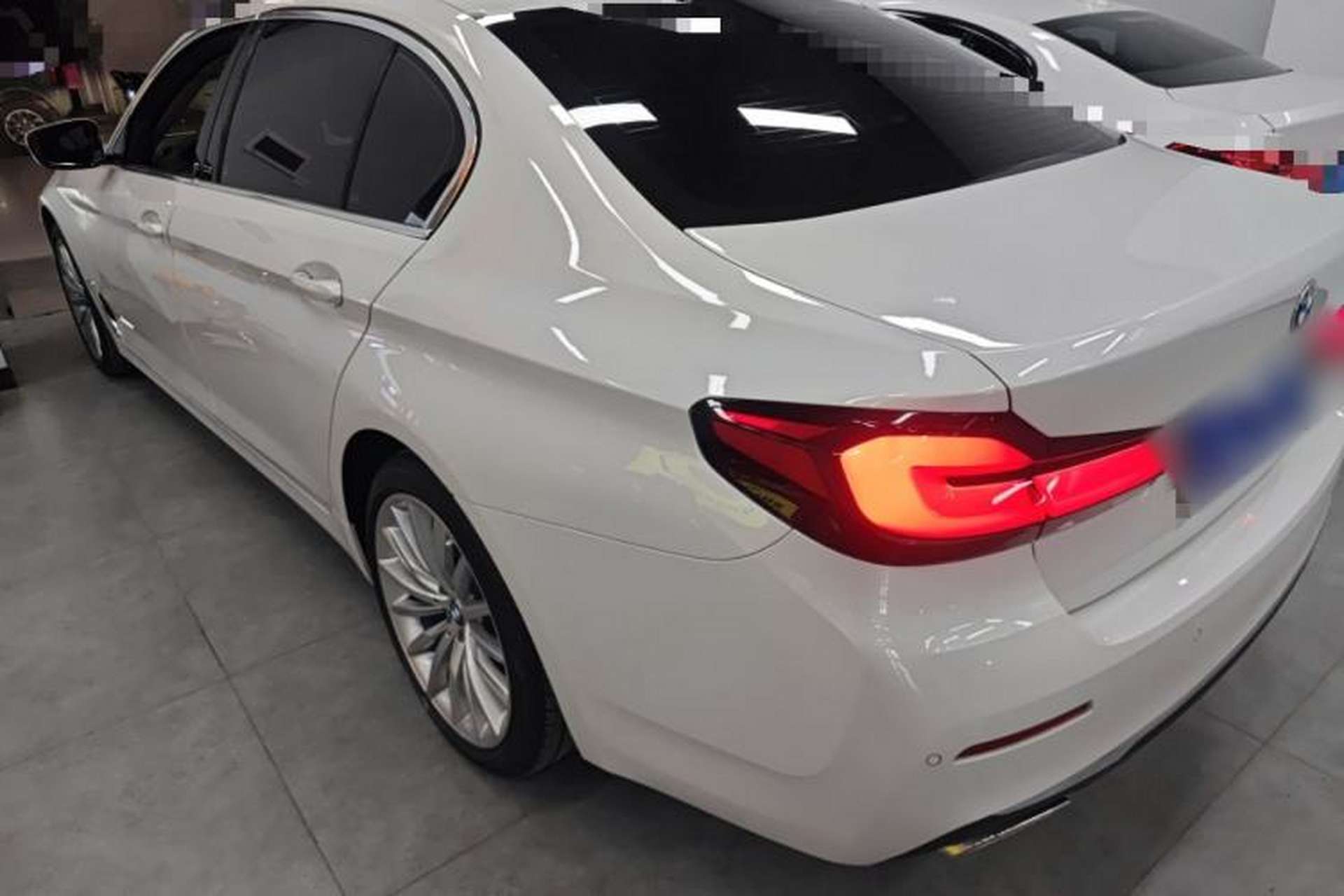 Used BMW 5 Series 2021 530Li Leading Luxury Package Exterior 2
