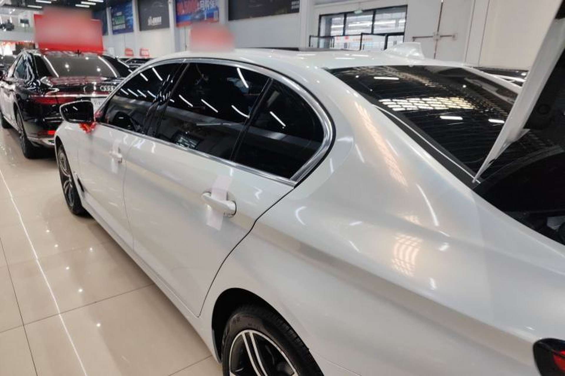 Used BMW 5 Series 2021 Restyled 530Li Leading Edition Luxury Package Exterior 2