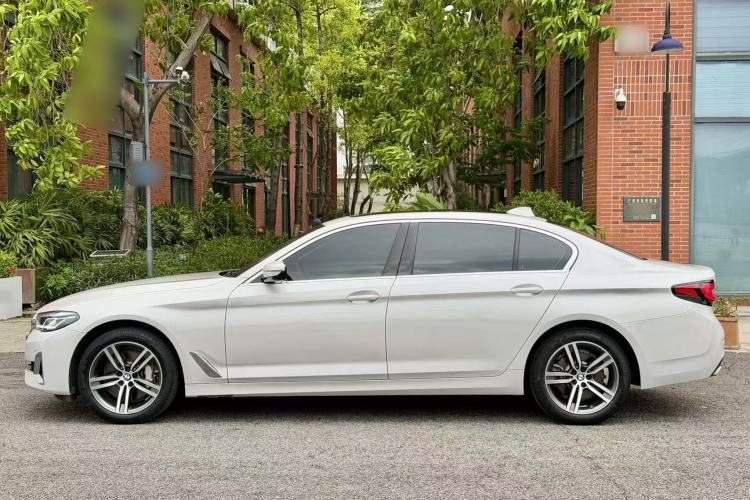 Used BMW 5 Series 2021 530Li Leading Luxury Package Exterior 2
