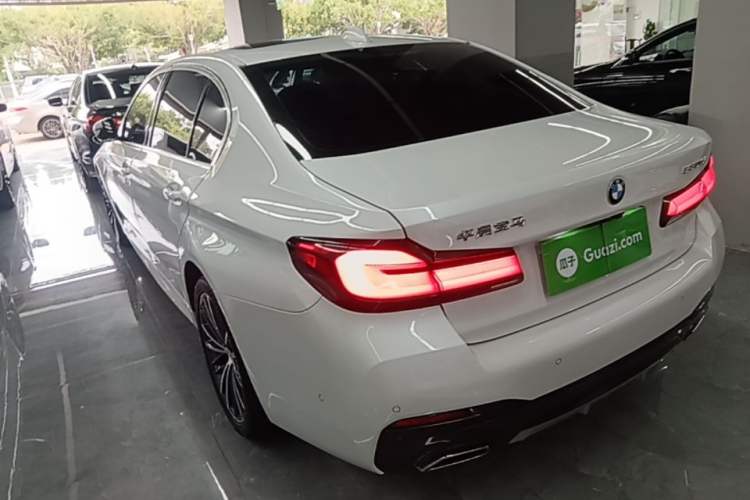 Used BMW 5 Series 2021 530Li Leading Model M Sport Package Exterior 2