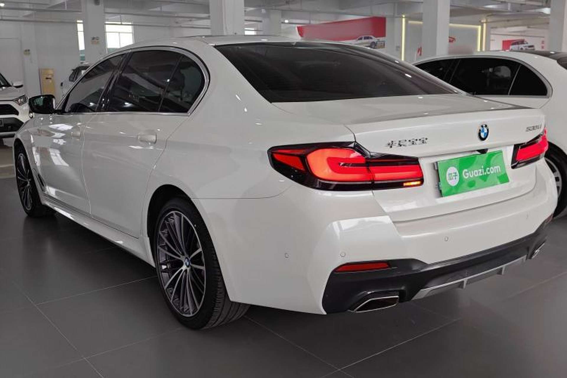 Used BMW 5 Series 2021 530Li Leading Model M Sport Package Exterior 2