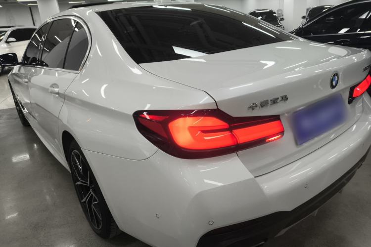 Used BMW 5 Series 2021 Restyled 530Li Luxury Edition M Sport Package Exterior 2