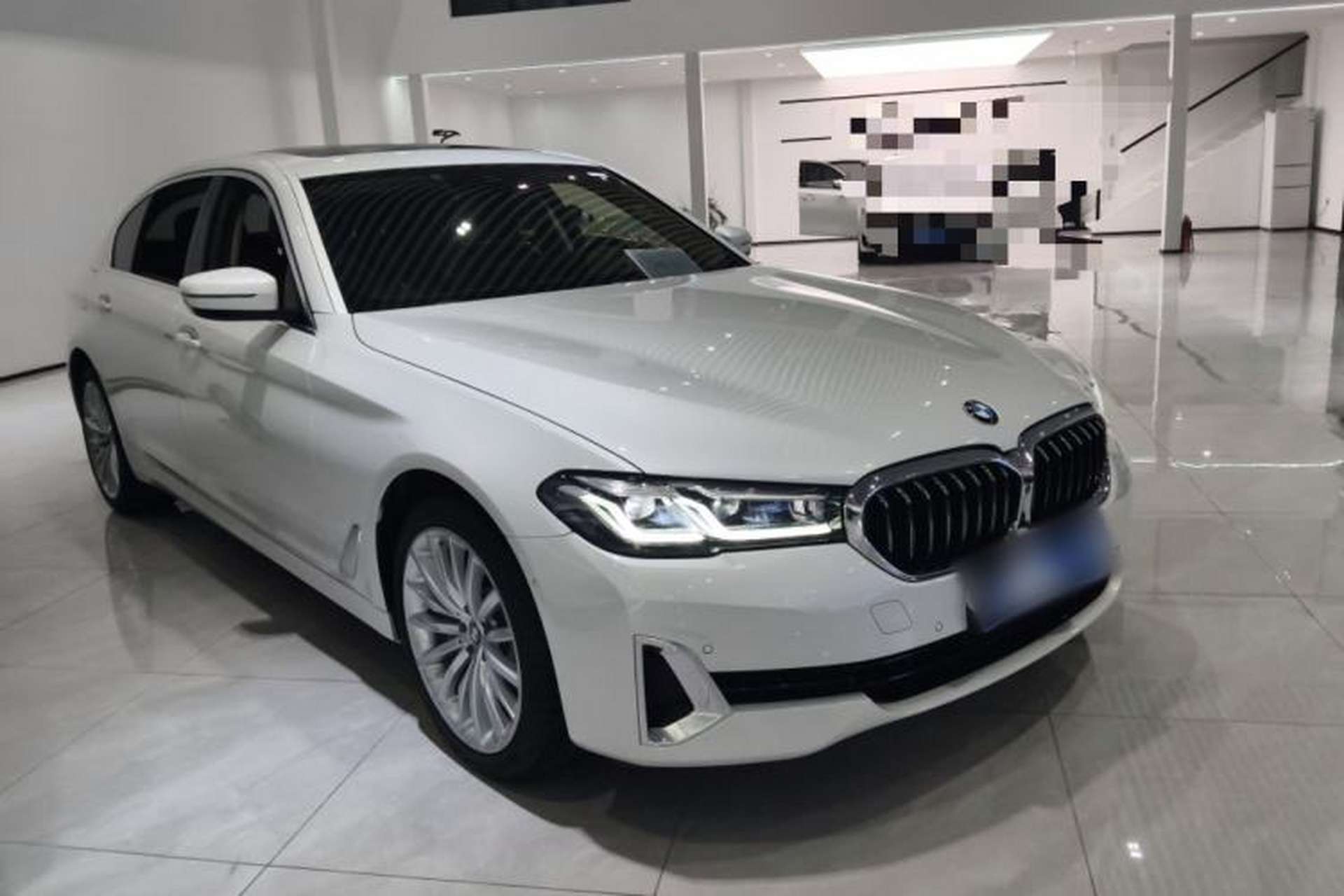 Used BMW 5 Series 2021 Updated 530Li Luxury Package Premium Edition Exterior 2