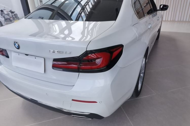 Used BMW 5 Series 2021 Updated Version 525Li Luxury Package Exterior 3