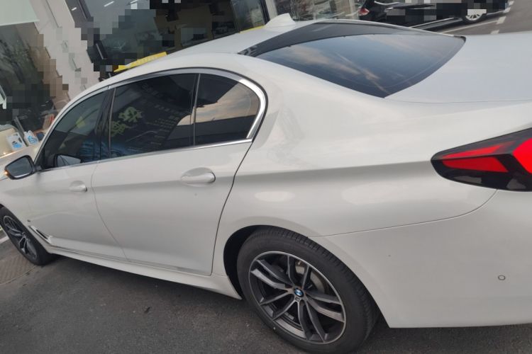 Used BMW 5 Series 2021 Facelifted 525Li M Sport Package Exterior 3