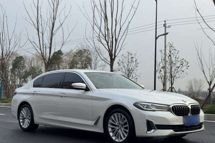 Used BMW 5 Series 2021 525Li Luxury Package Exterior 3