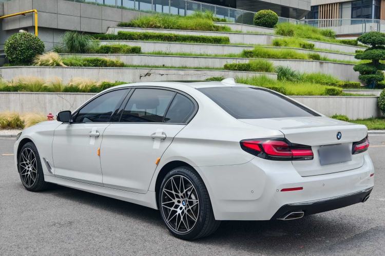 Used BMW 5 Series 2021 530Li Luxury Edition Premium Package Exterior 3