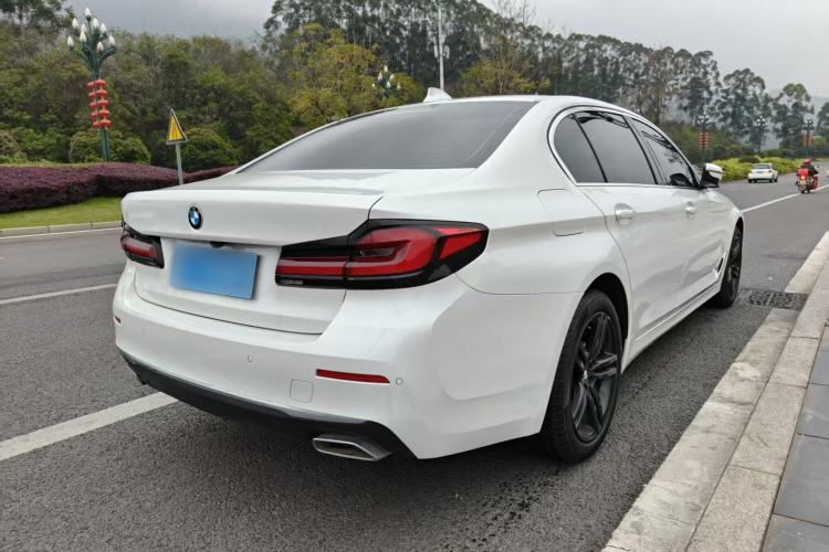 Used BMW 5 Series 2021 Restyled 530Li Leading Edition Luxury Package Exterior 3