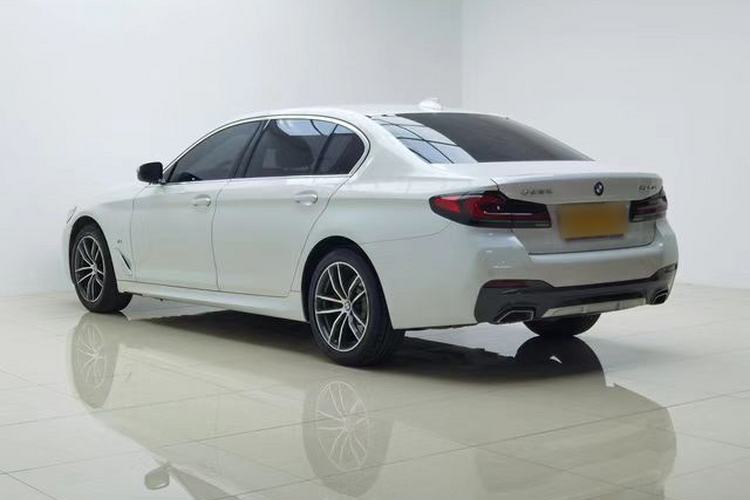 Used BMW 5 Series 2021 Facelifted 525Li M Sport Package Exterior 3