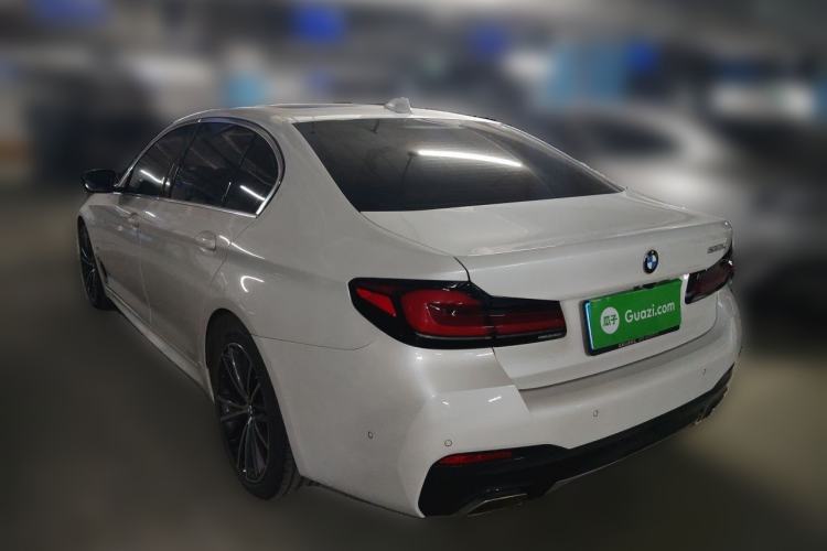 Used BMW 5 Series 2021 Facelifted 530Li Leading Edition M Sport Package Exterior 3