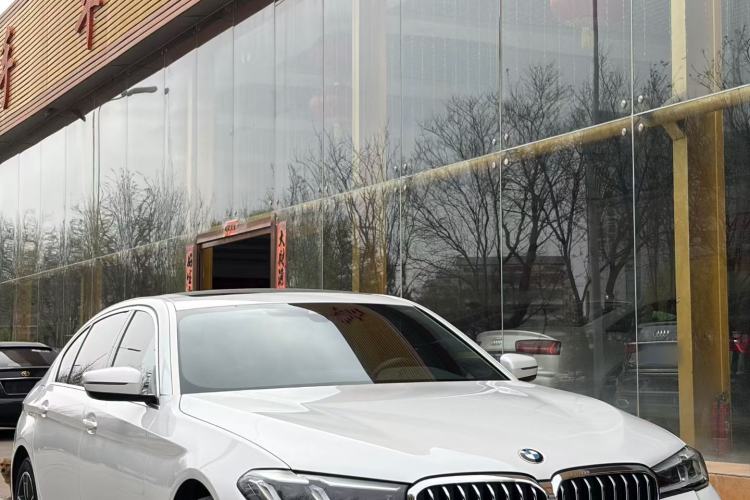 Used BMW 5 Series 2021 525Li M Sport Package Exterior 4