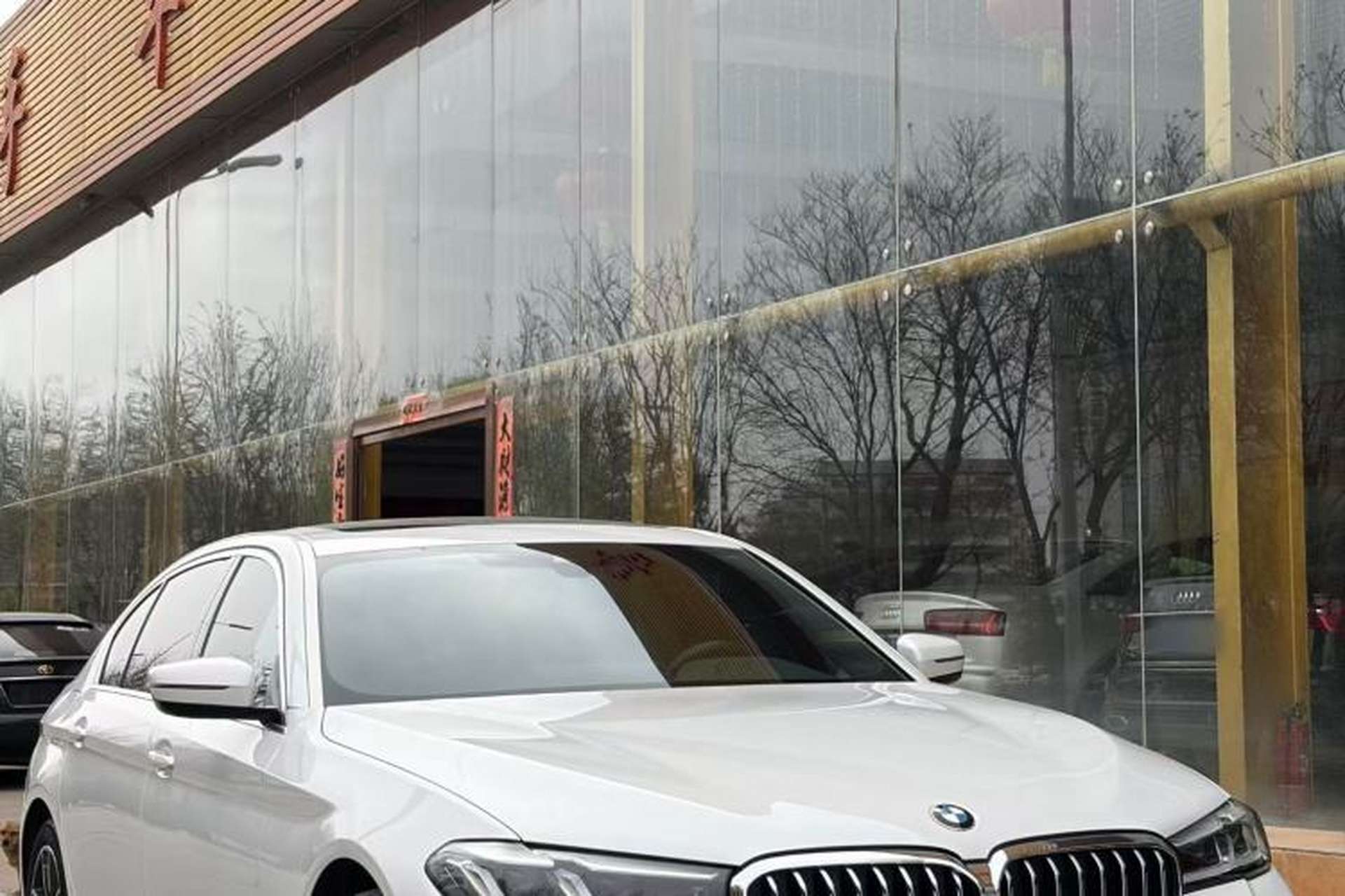 Used BMW 5 Series 2021 525Li M Sport Package Exterior 4