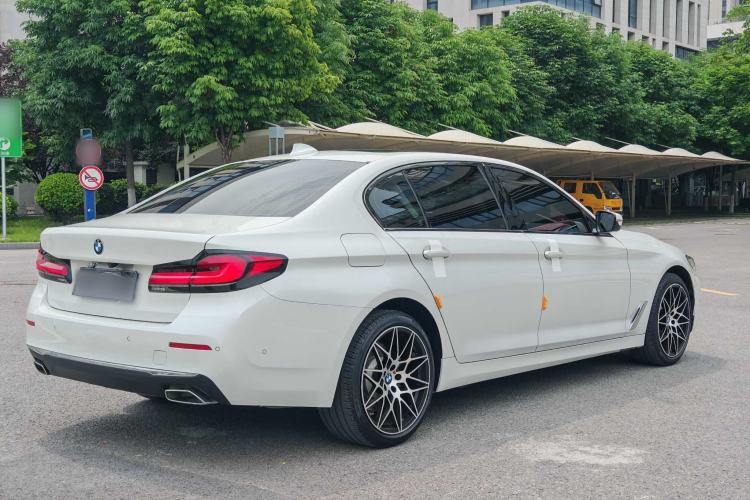 Used BMW 5 Series 2021 530Li Luxury Edition Premium Package Exterior 4