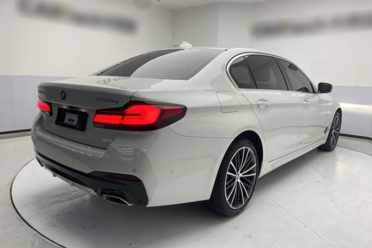 Used BMW 5 Series 2021 Facelifted 530Li Leading Edition M Sport Package Exterior 5
