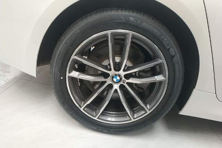 Used BMW 5 Series 2021 525Li M Sport Package Exterior 5
