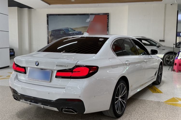Used BMW 5 Series 2021 Facelifted 530Li Leading Edition M Sport Package Exterior 5