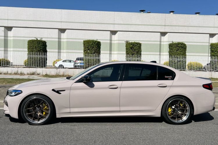 Used BMW 5 Series 2021 530Li Leading Model M Sport Package Exterior 5