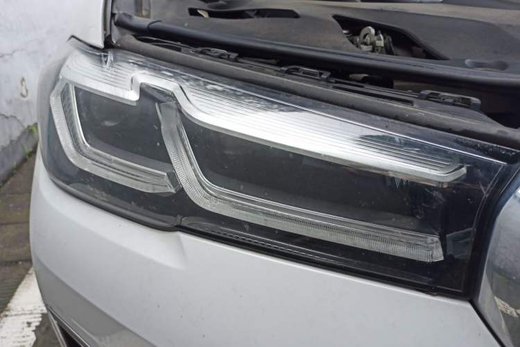 Used BMW 5 Series 2021 530Li Luxury Edition Premium Package Exterior 6
