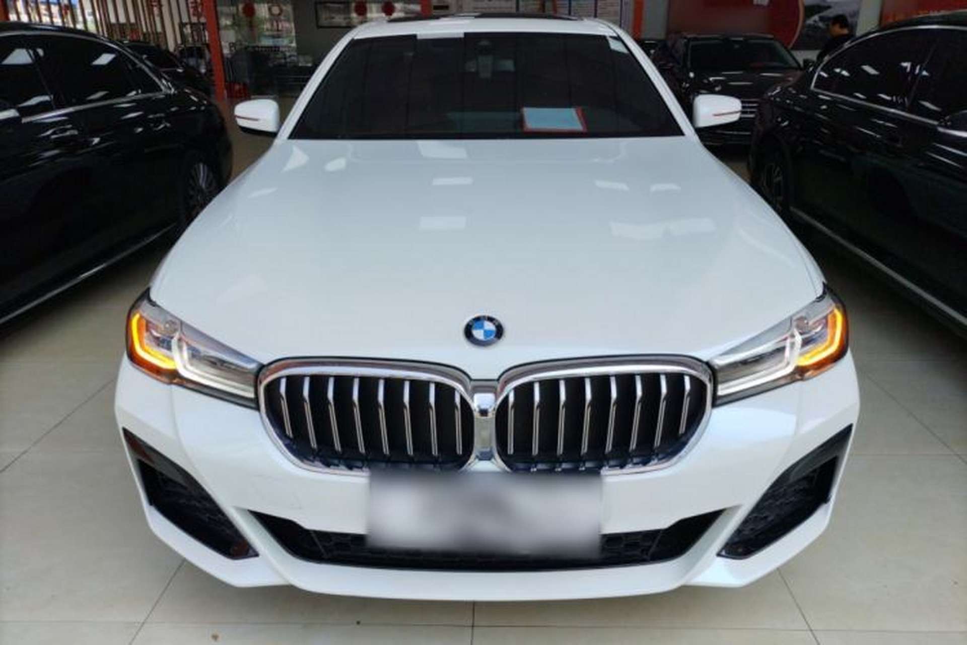Used BMW 5 Series 2021 525Li M Sport Package Front